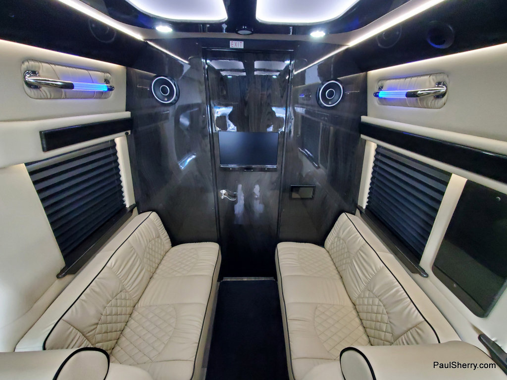 Used 2021 Mercedes-Benz Sprinter 2500 image 40