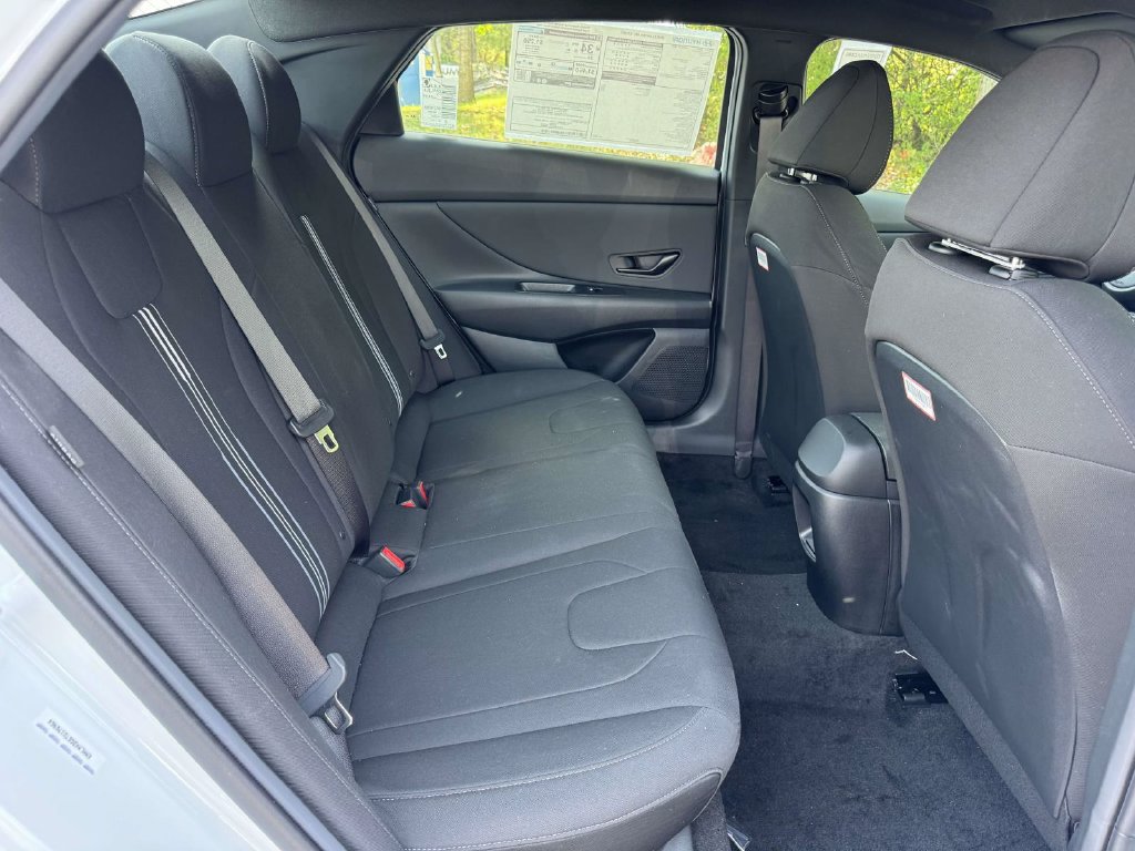 New 2026 Hyundai Elantra Sport FWD image 10