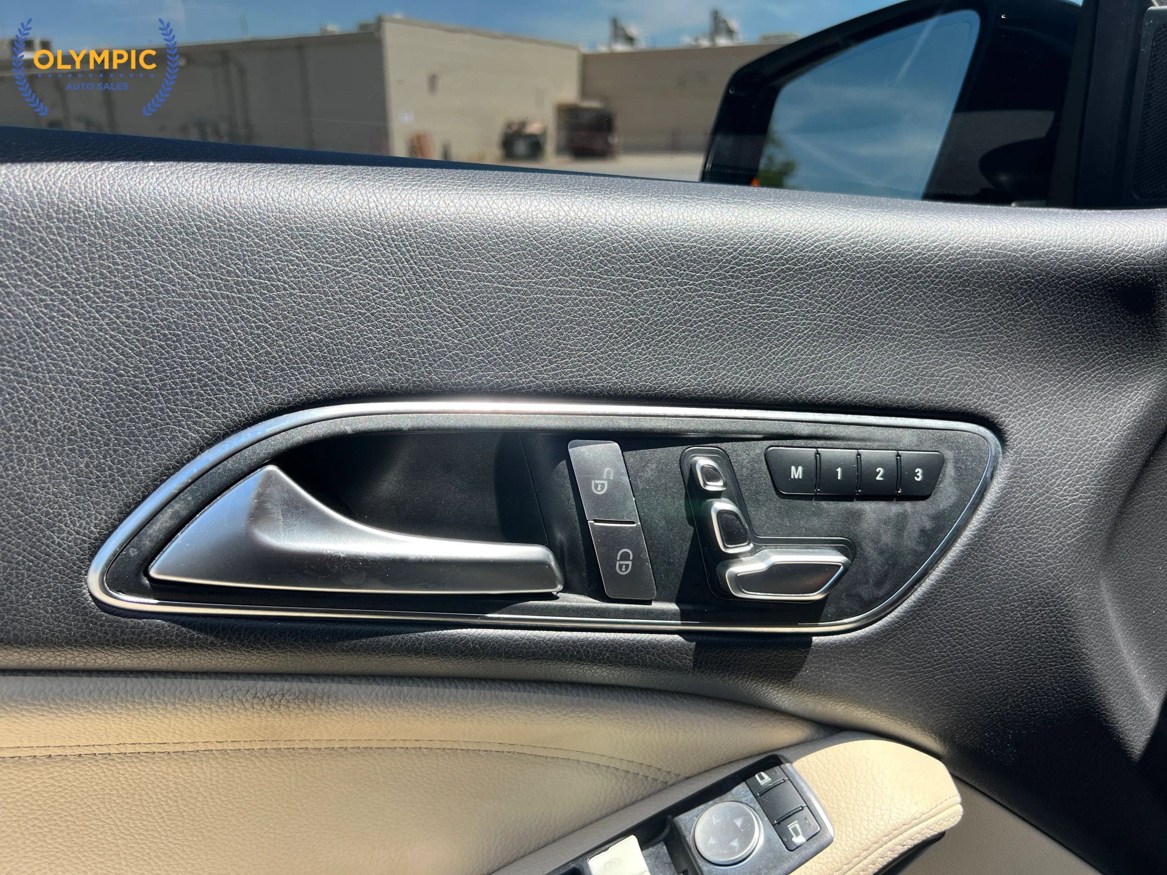 Used 2018 Mercedes-Benz CLA 250 w/ Convenience Package image 34