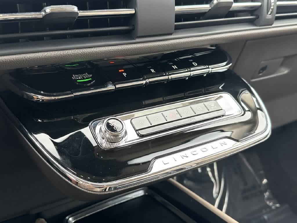 Used 2024 Lincoln Corsair FWD image 19