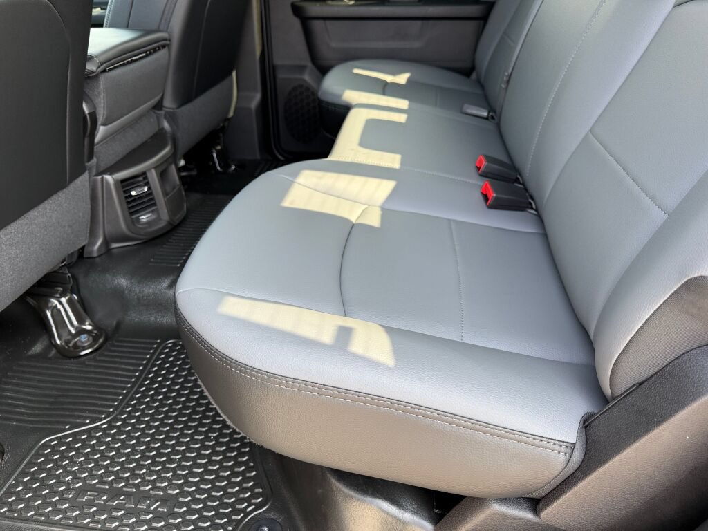 New 2026 RAM 3500 Tradesman AWD/4WD image 10