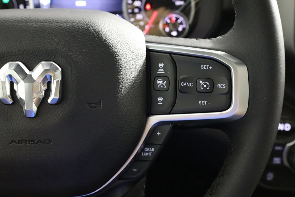 New 2026 RAM 1500 Big Horn AWD/4WD image 10