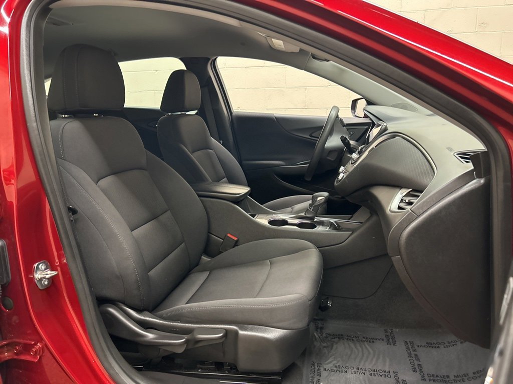 Used 2024 Chevrolet Malibu LT image 10