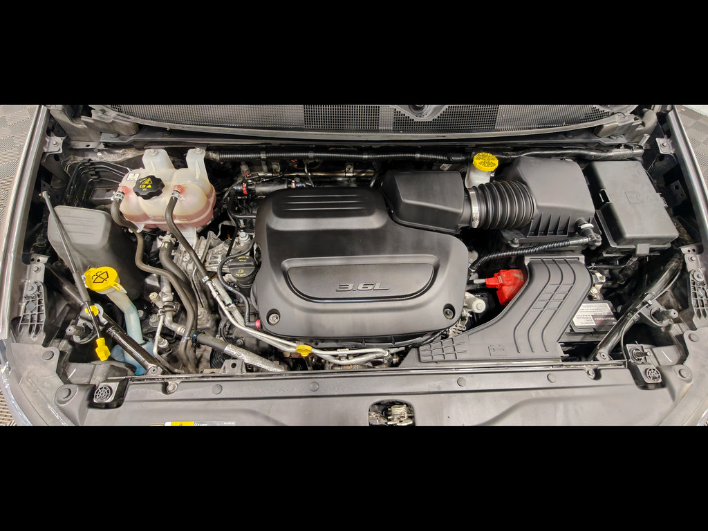 Used 2023 Chrysler Voyager LX FWD image 52