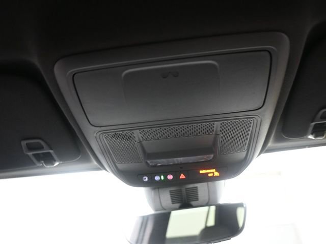 Used 2025 Chevrolet Equinox LT w/ Convenience Package II image 12