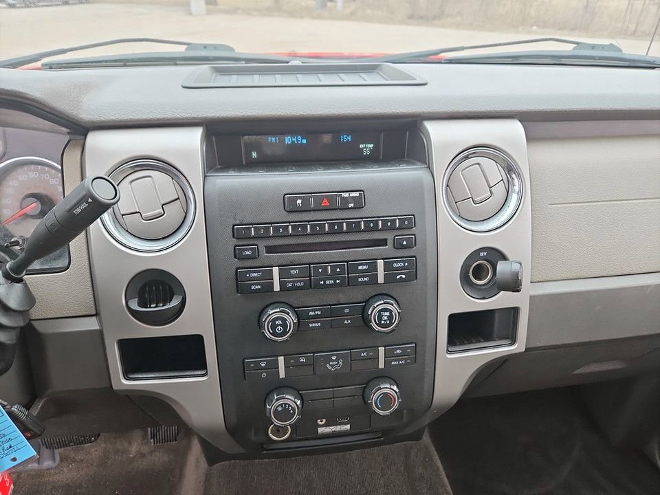 Used 2010 Ford F150 XLT image 23