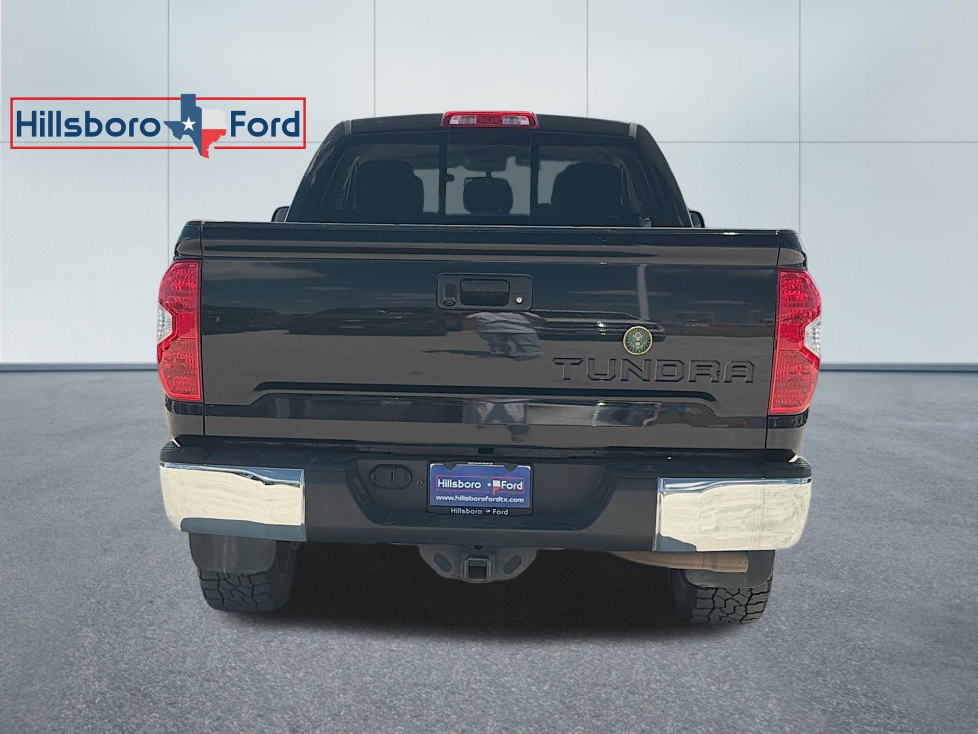 Used 2016 Toyota Tundra SR5 w/ TRD Off Road Package image 7