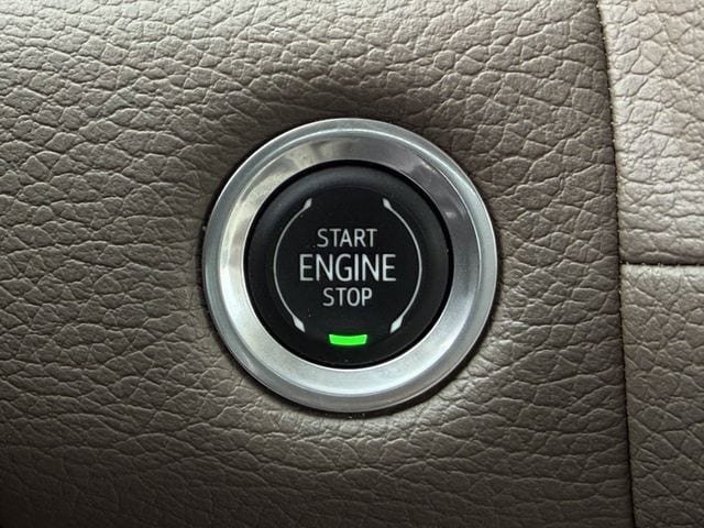 Used 2023 GMC Yukon Denali w/ Max Trailering Package AWD/4WD image 19