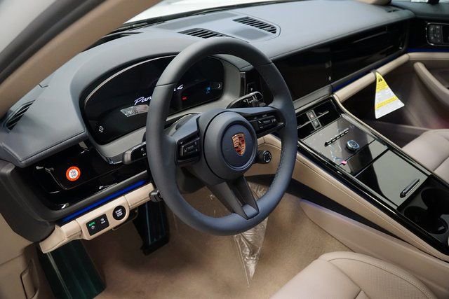 New 2026 Porsche Panamera 4 AWD/4WD image 4