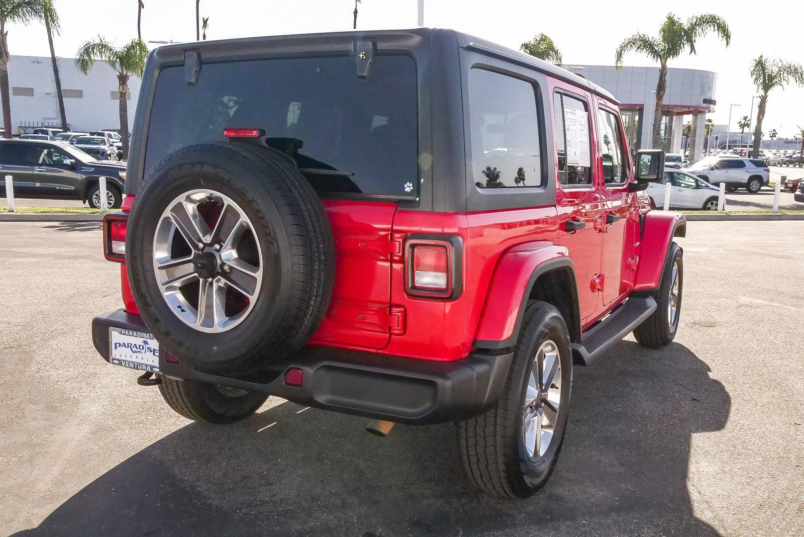 Used 2021 Jeep Wrangler Unlimited Sahara image 9