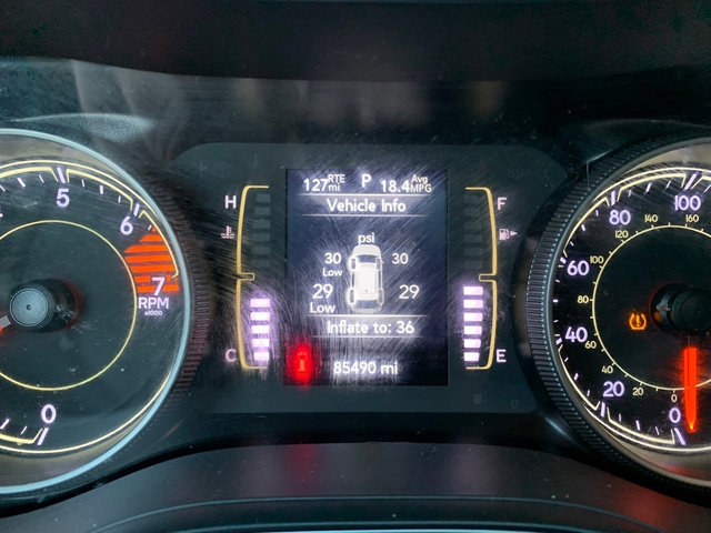 Used 2020 Jeep Cherokee Latitude Plus w/ Comfort/Convenience Group image 32