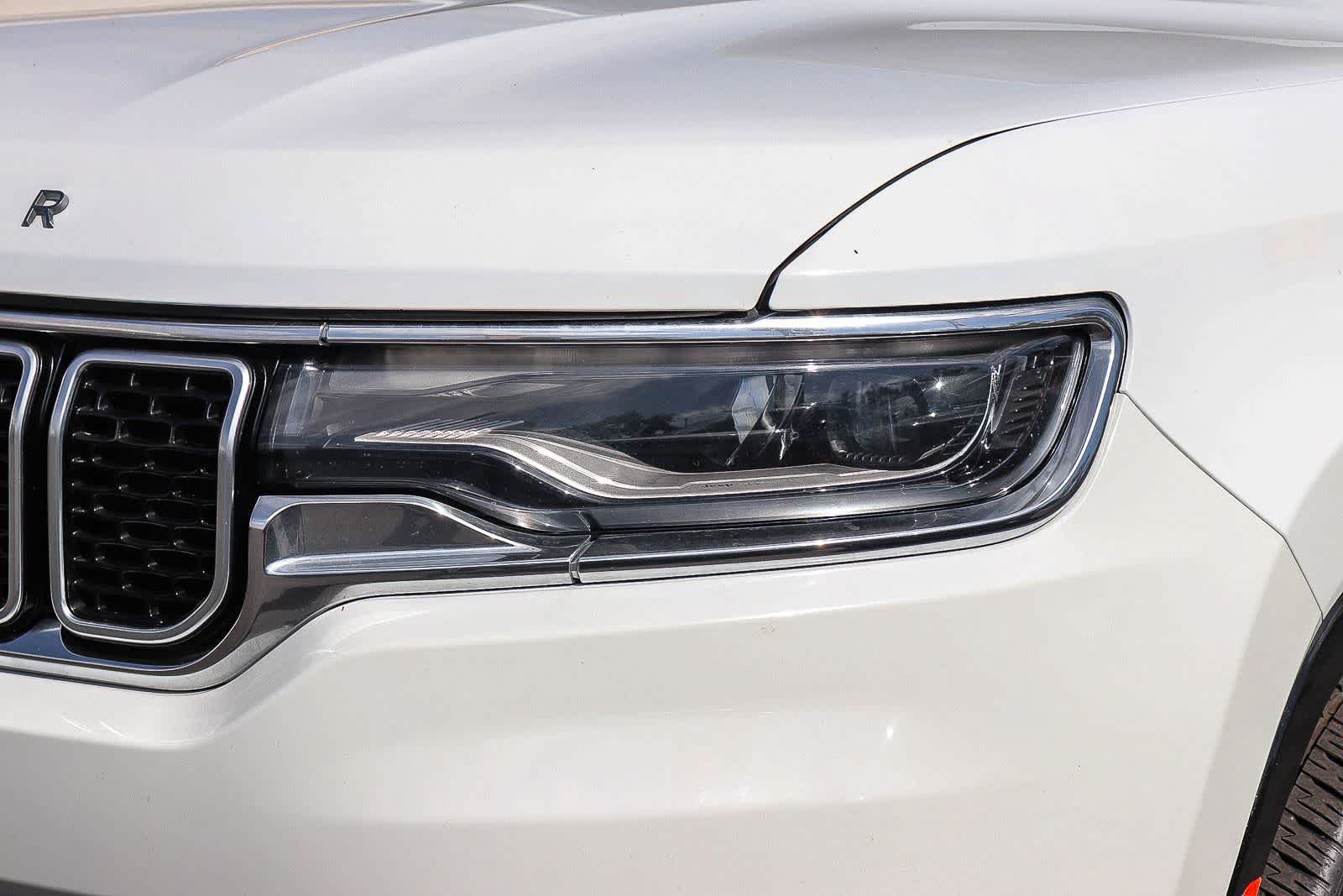 Used 2024 Jeep Wagoneer L Series II RWD image 8