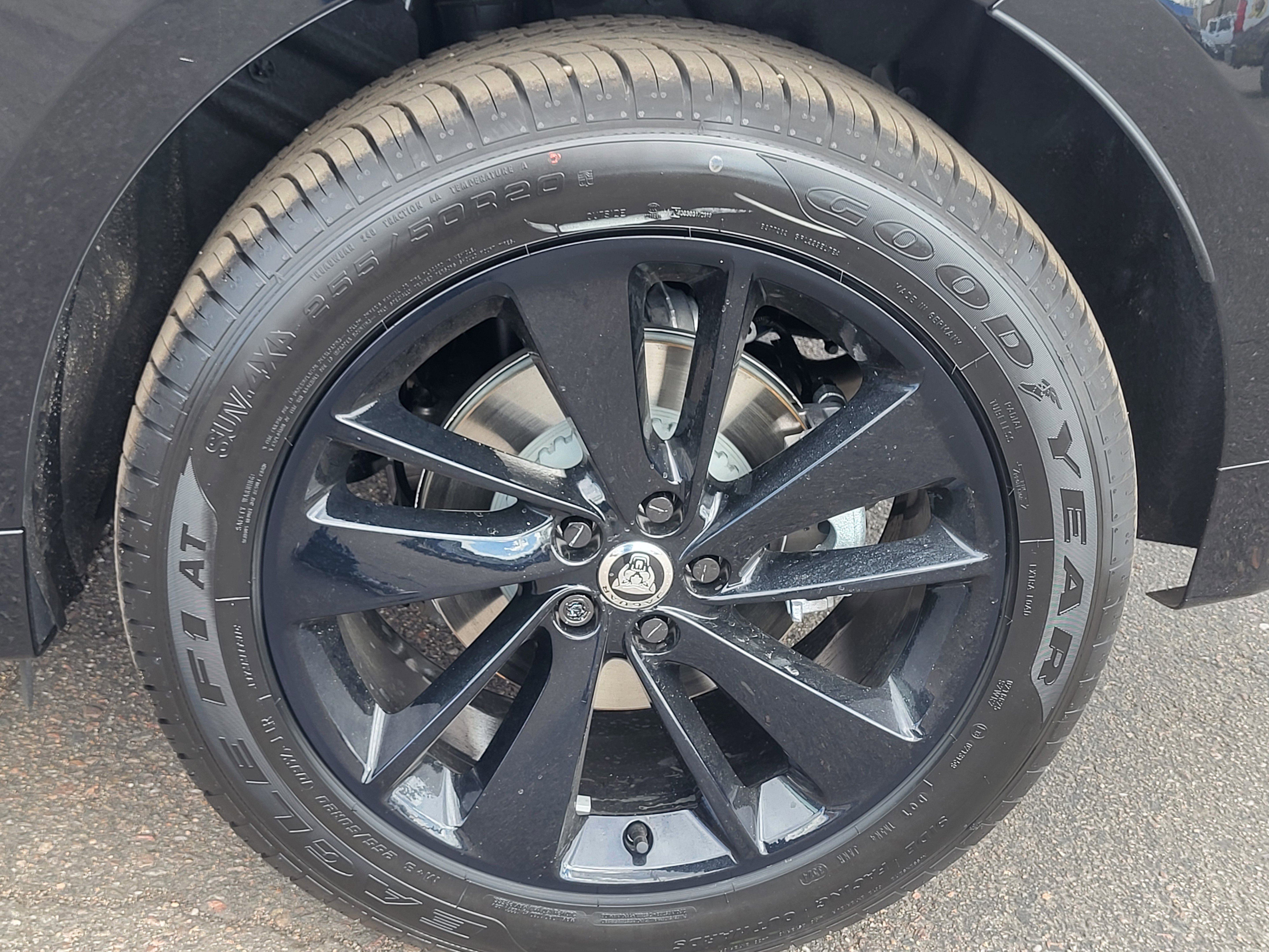 New 2026 Jaguar F-PACE R-Dynamic S image 25