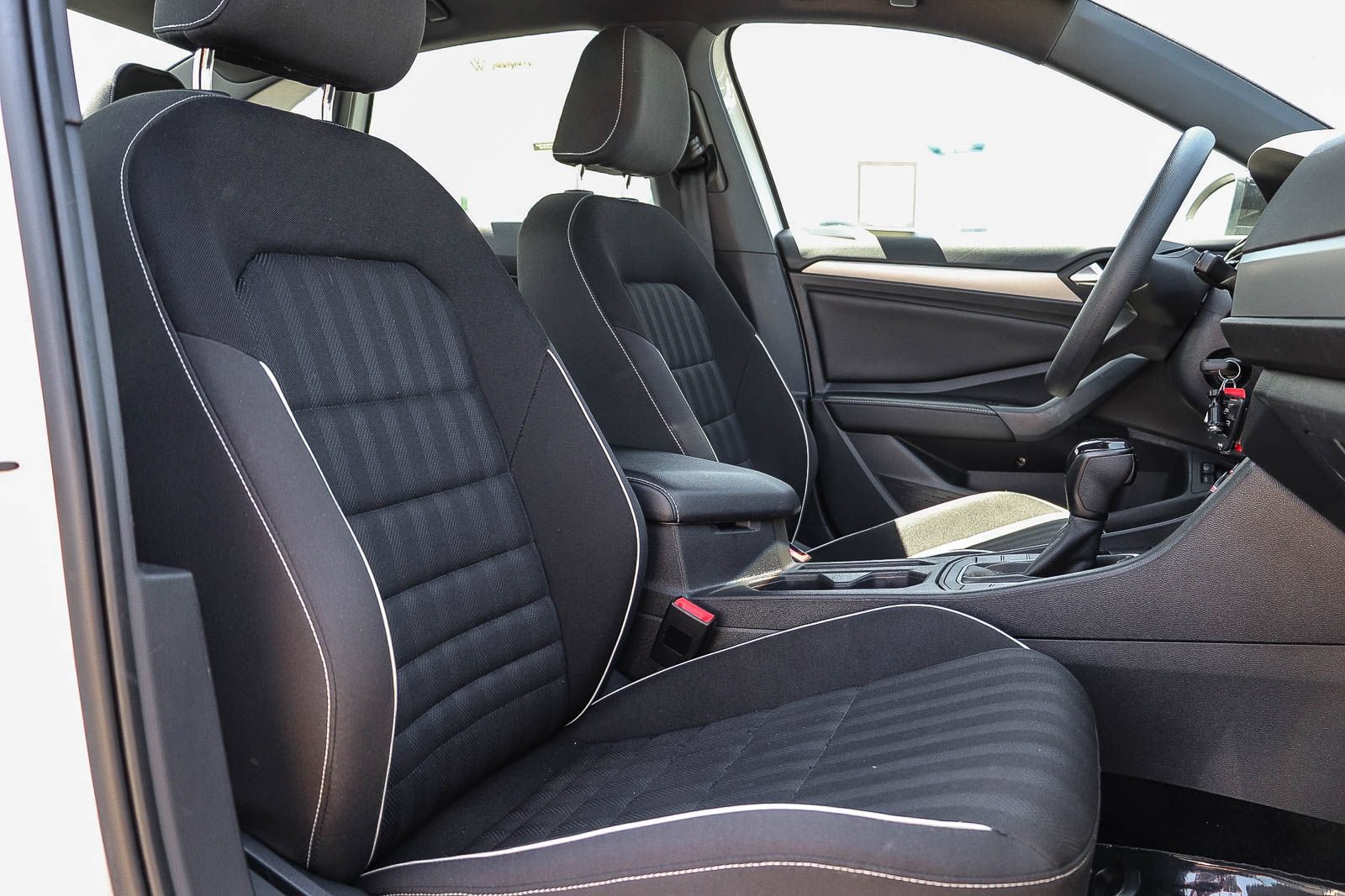 Used 2022 Volkswagen Jetta Sport FWD image 18