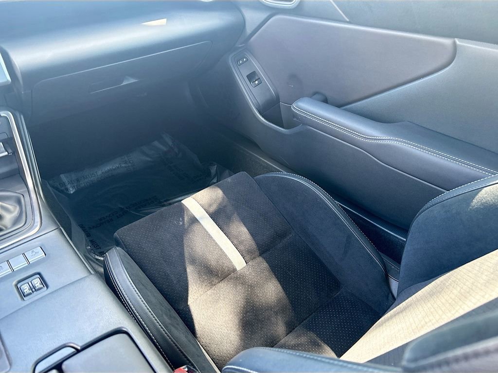 Used 2025 Toyota GR86 Premium w/ ALL Weather Mat Package (TMS) RWD image 22
