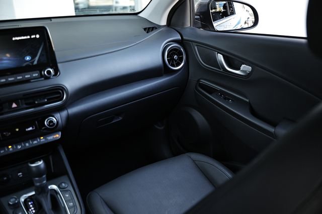 Used 2023 Hyundai Kona Limited image 28