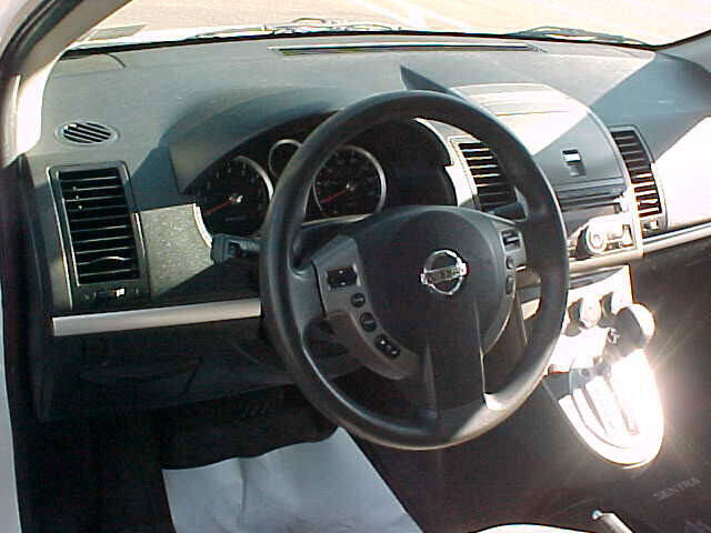 Used 2010 Nissan Sentra 2.0 SR image 19