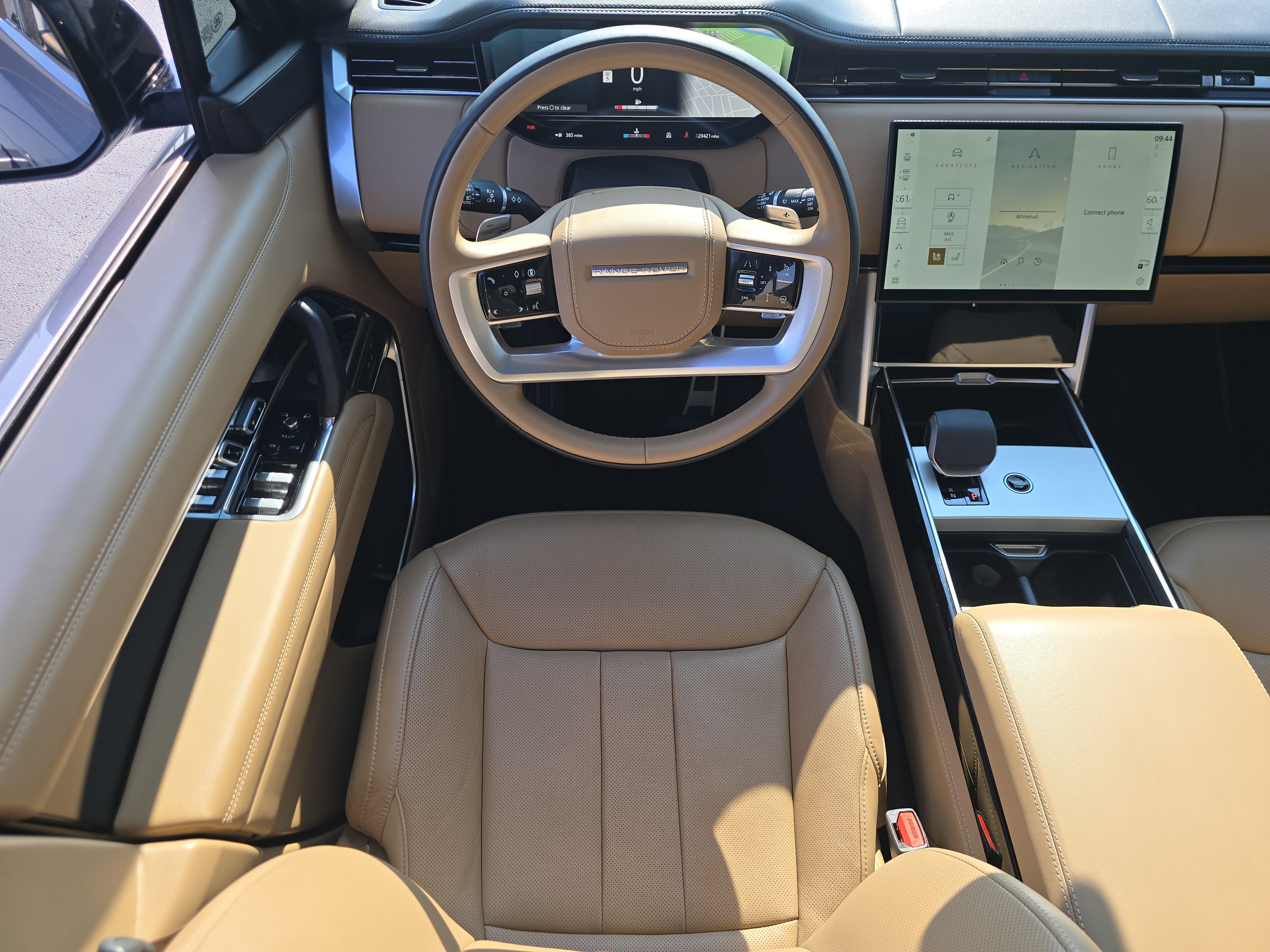 Used 2024 Land Rover Range Rover Long Wheelbase SE AWD/4WD image 24