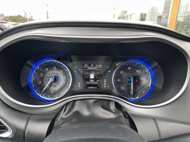 Used 2019 Chrysler Pacifica Touring Plus w/ S Appearance Package image 25