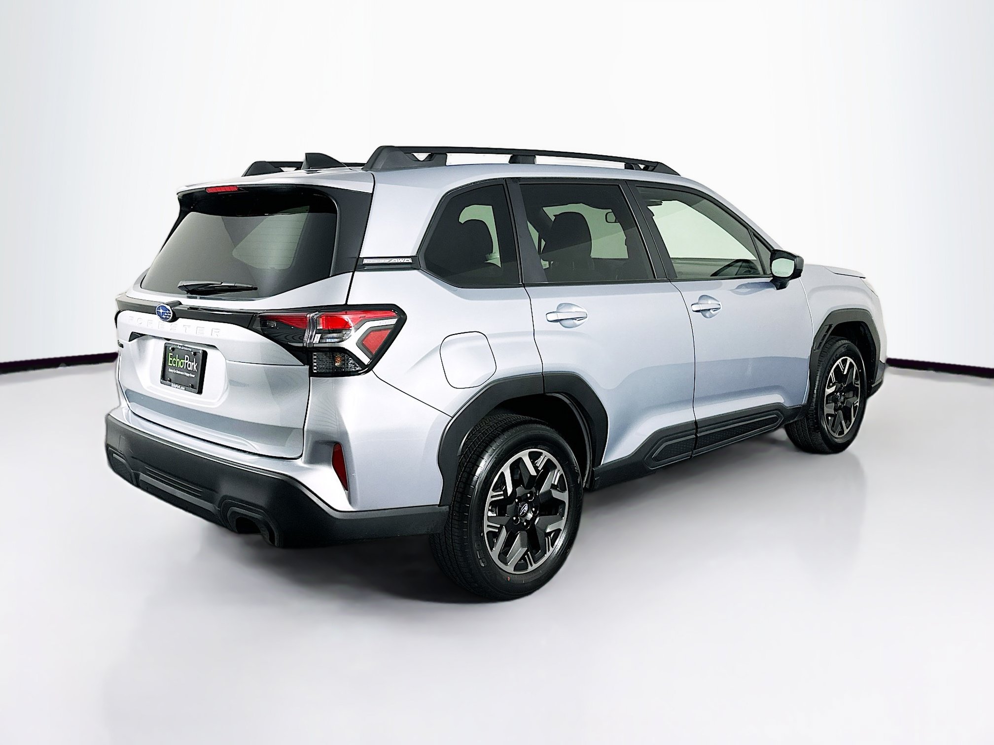 Used 2025 Subaru Forester Premium AWD/4WD image 9