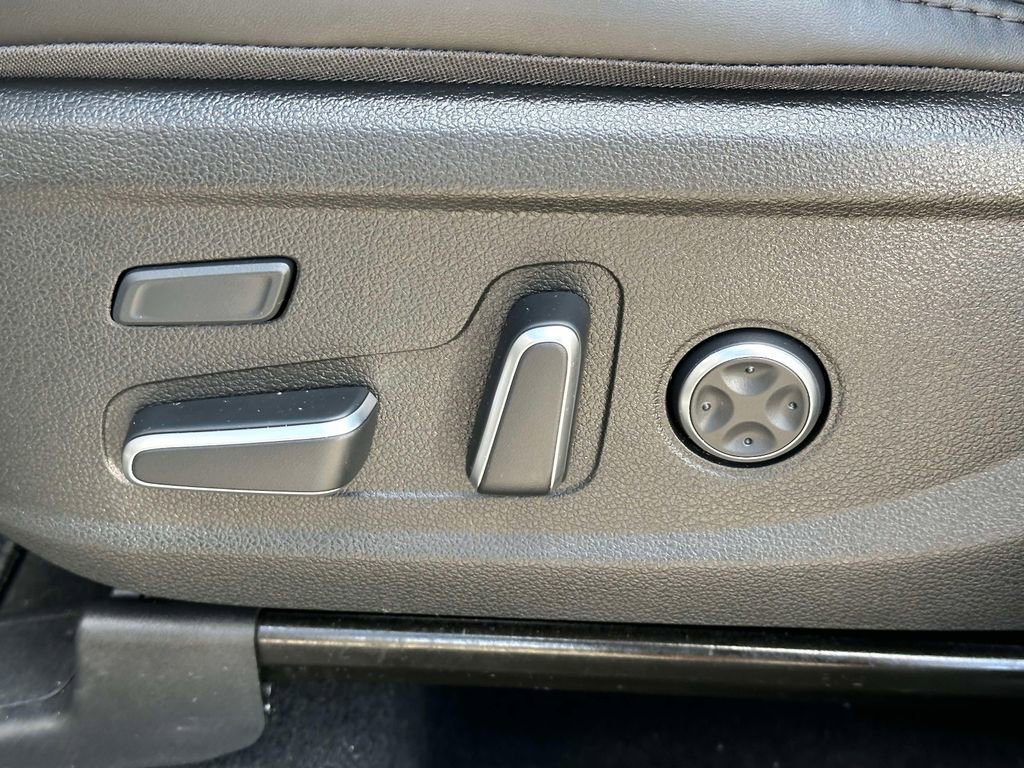 Used 2023 Hyundai Santa Fe Calligraphy image 20