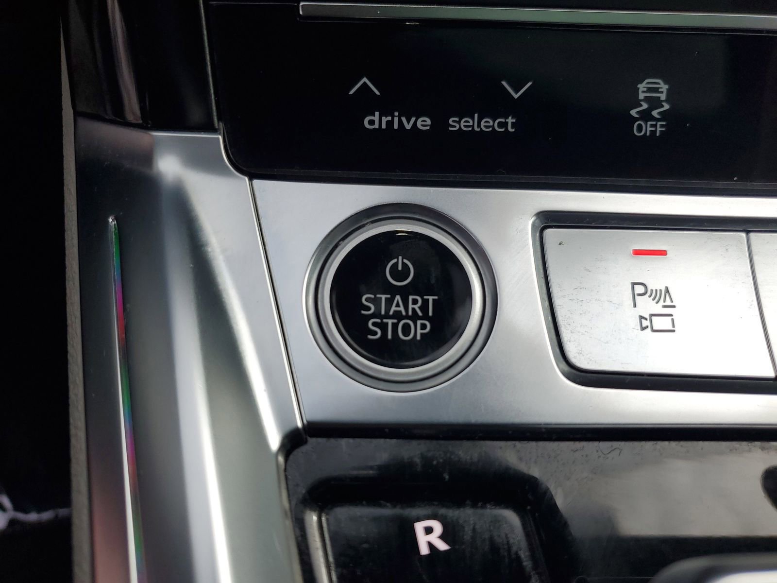 Used 2022 Audi e-tron Chronos image 32