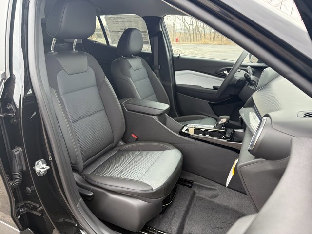 New 2026 Chevrolet Trax LT image 32