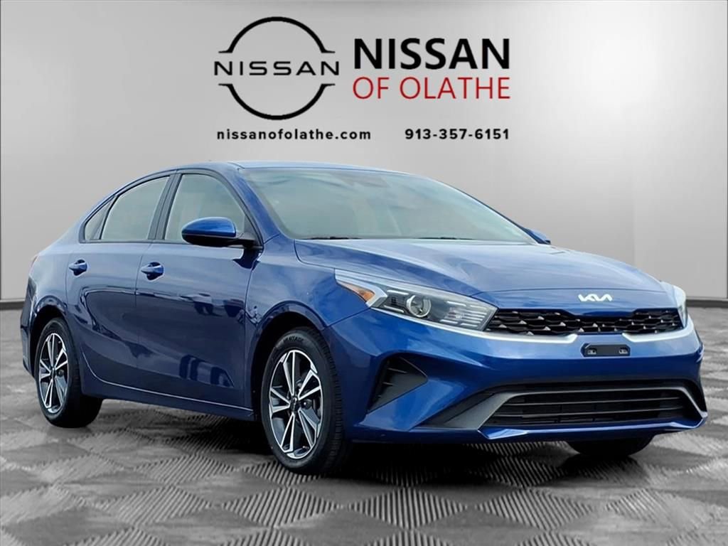 Used 2023 Kia Forte LXS image 8