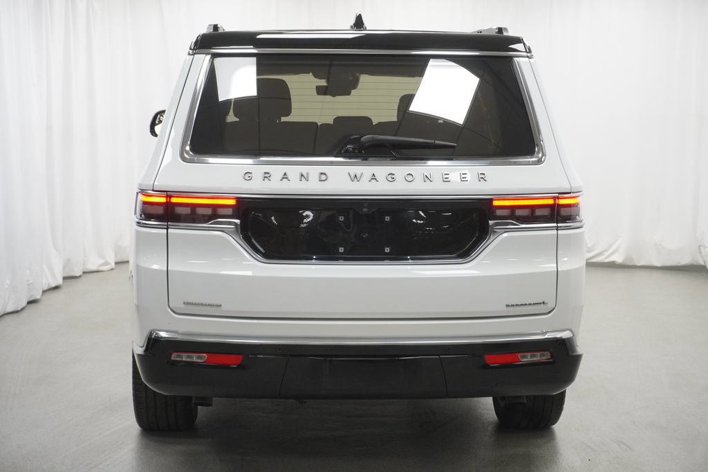 Certified 2023 Jeep Grand Wagoneer L Series III w/ HD Trailer Tow Package AWD/4WD image 18