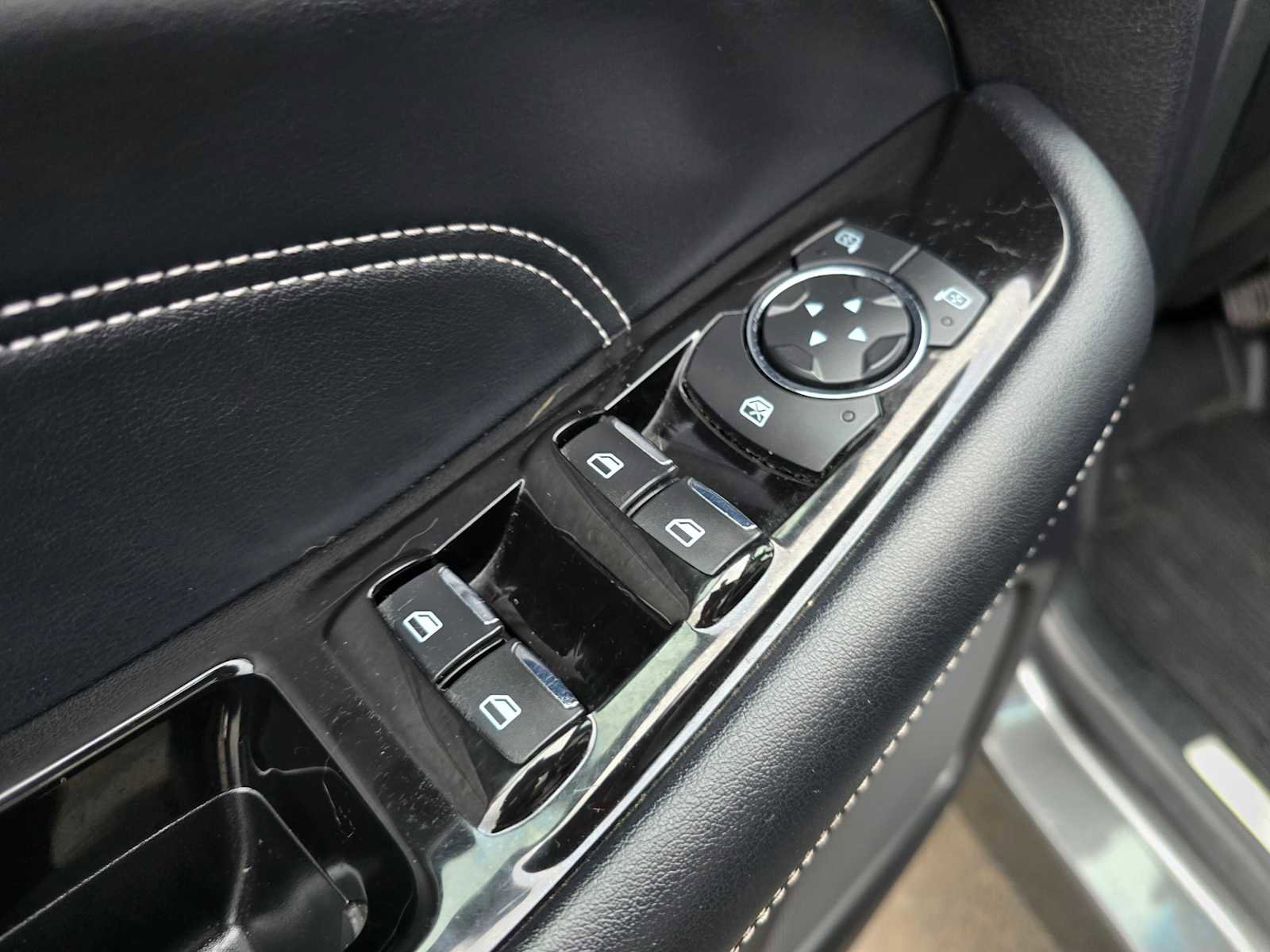 Used 2019 Ford Edge Titanium w/ Equipment Group 301A image 26