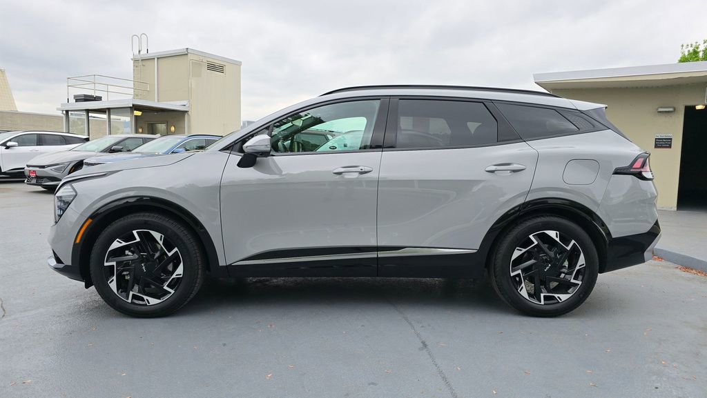 Certified 2025 Kia Sportage SX FWD image 8