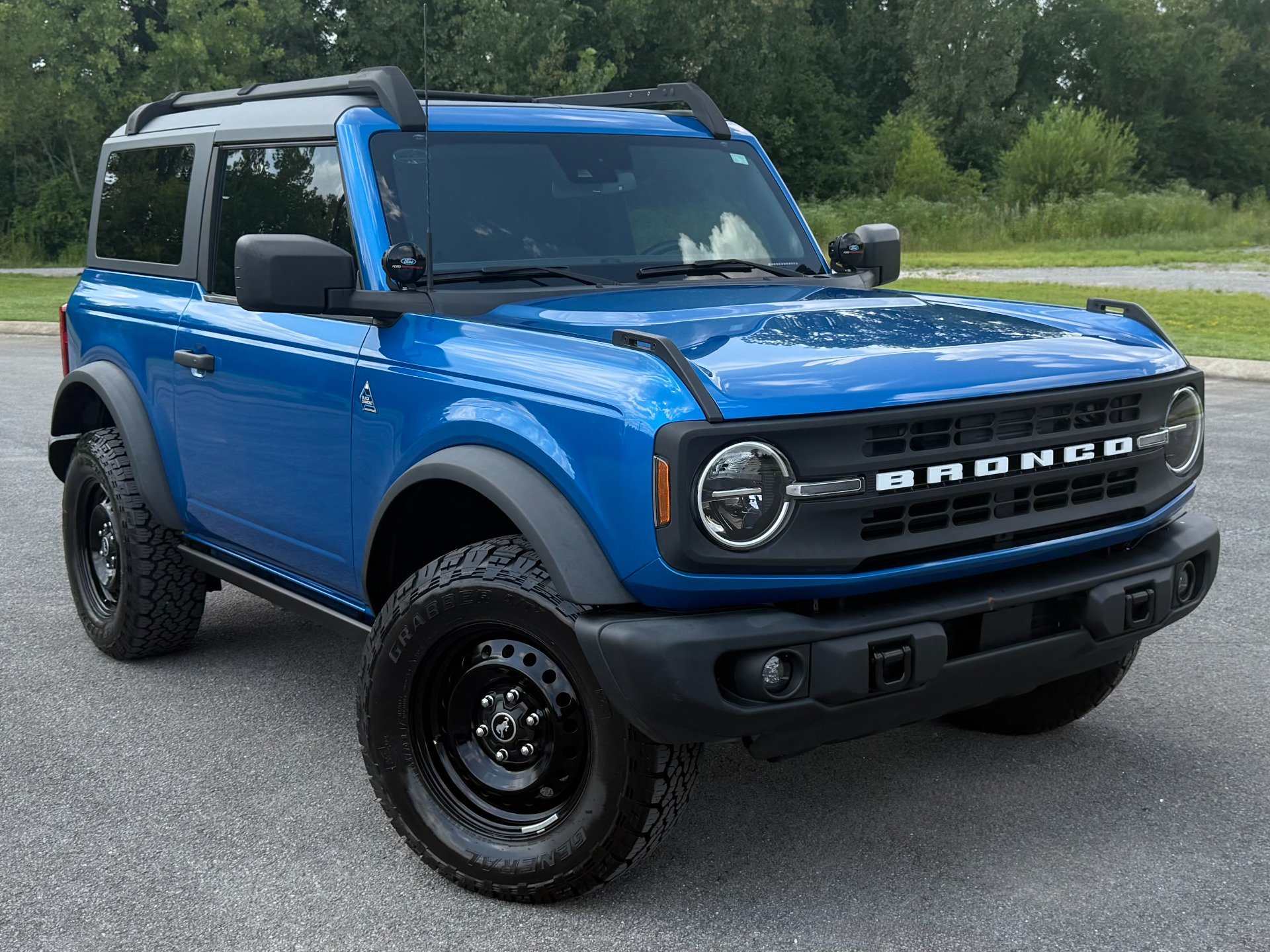 Used 2022 Ford Bronco Black Diamond AWD/4WD image 1