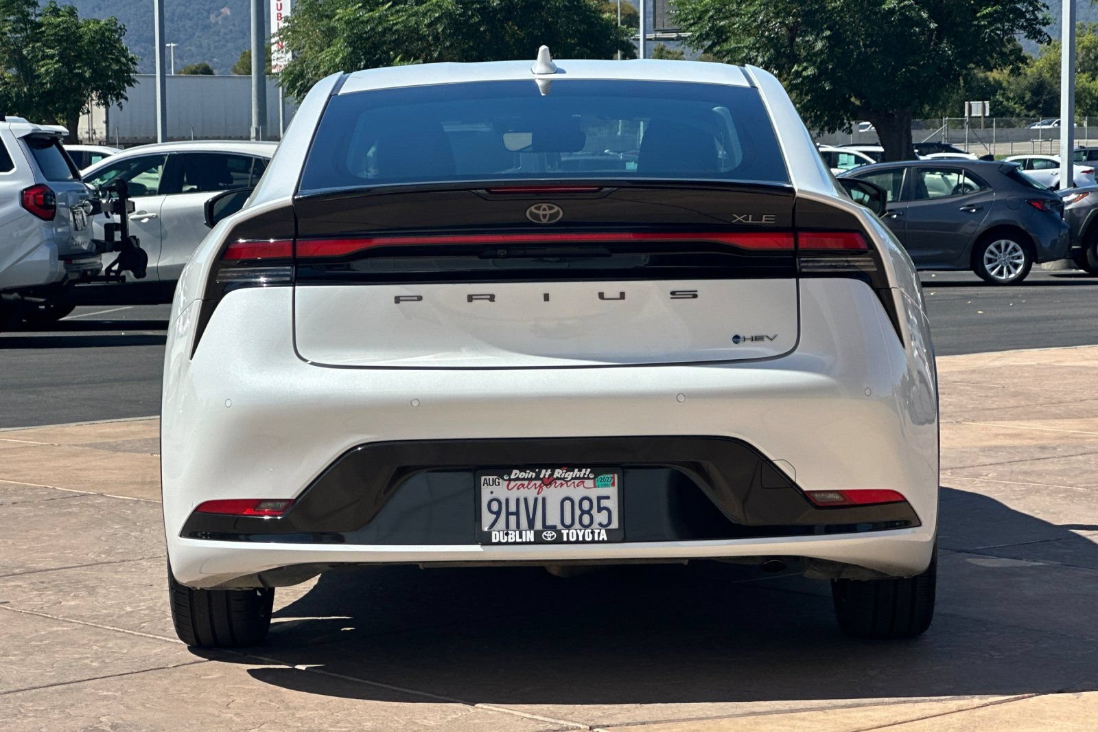 Certified 2023 Toyota Prius XLE FWD image 6