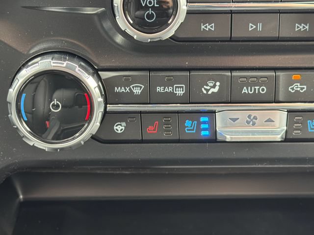 New 2026 Ford F250 Lariat w/ Black Appearance Package AWD/4WD image 31