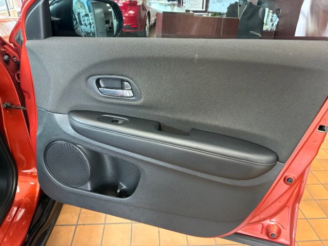 Used 2019 Honda HR-V Sport image 28