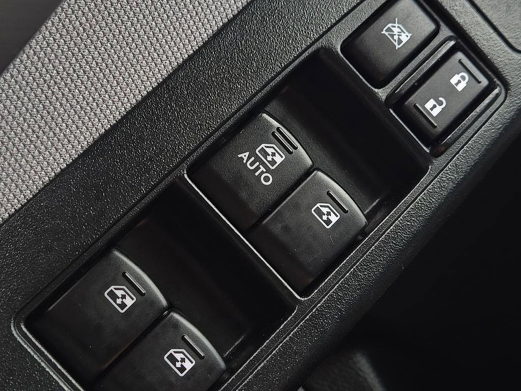 Used 2015 Subaru Forester 2.5i w/ Alloy Wheel Package image 16