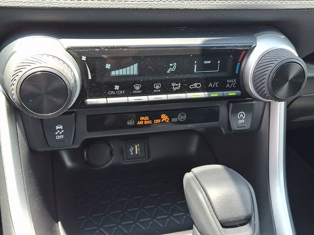 Used 2025 Toyota RAV4 LE FWD image 15