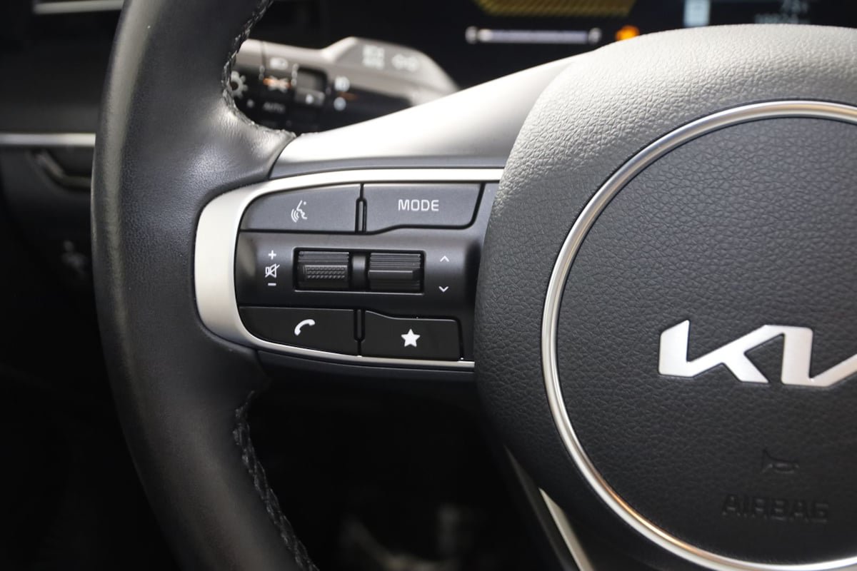 Used 2025 Kia K5 GT-Line AWD/4WD image 30