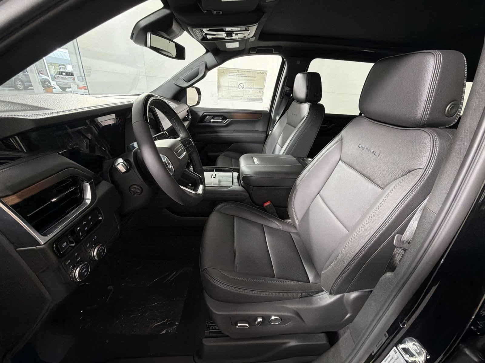 New 2027 GMC Yukon XL Denali w/ Sun & Power Step Package AWD/4WD image 13