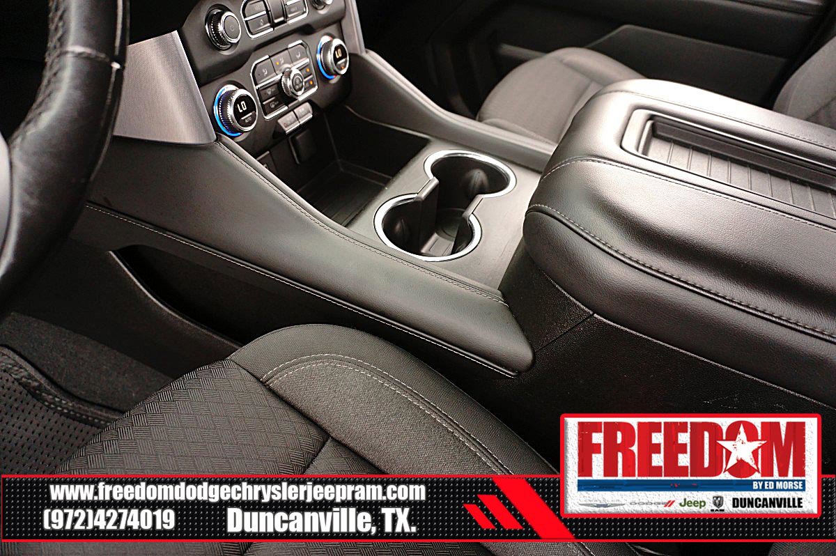 Used 2022 GMC Yukon XL SLE w/ Gmc Pro Safety Plus Package AWD/4WD image 37
