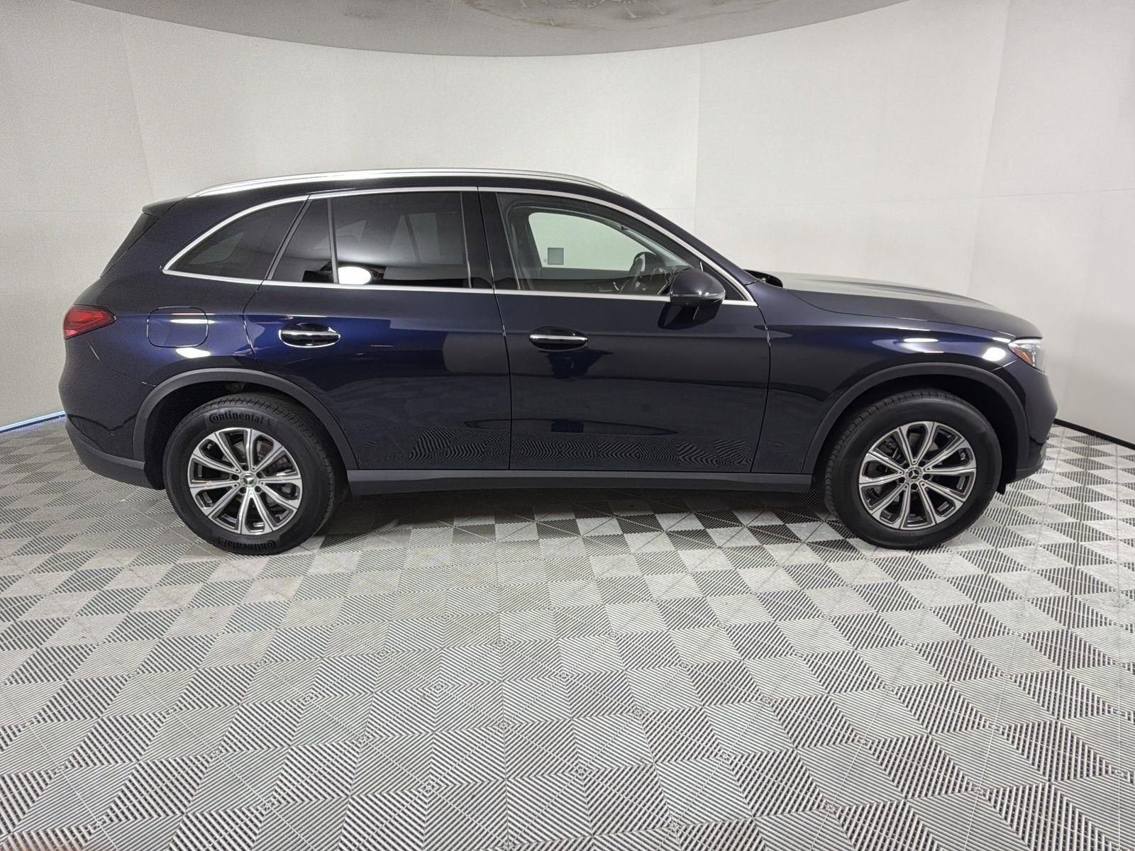 Used 2024 Mercedes-Benz GLC 300 image 6