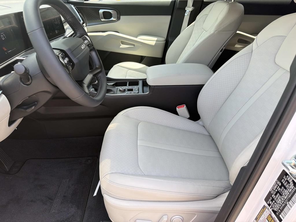 Used 2026 Kia Sorento S AWD/4WD image 16