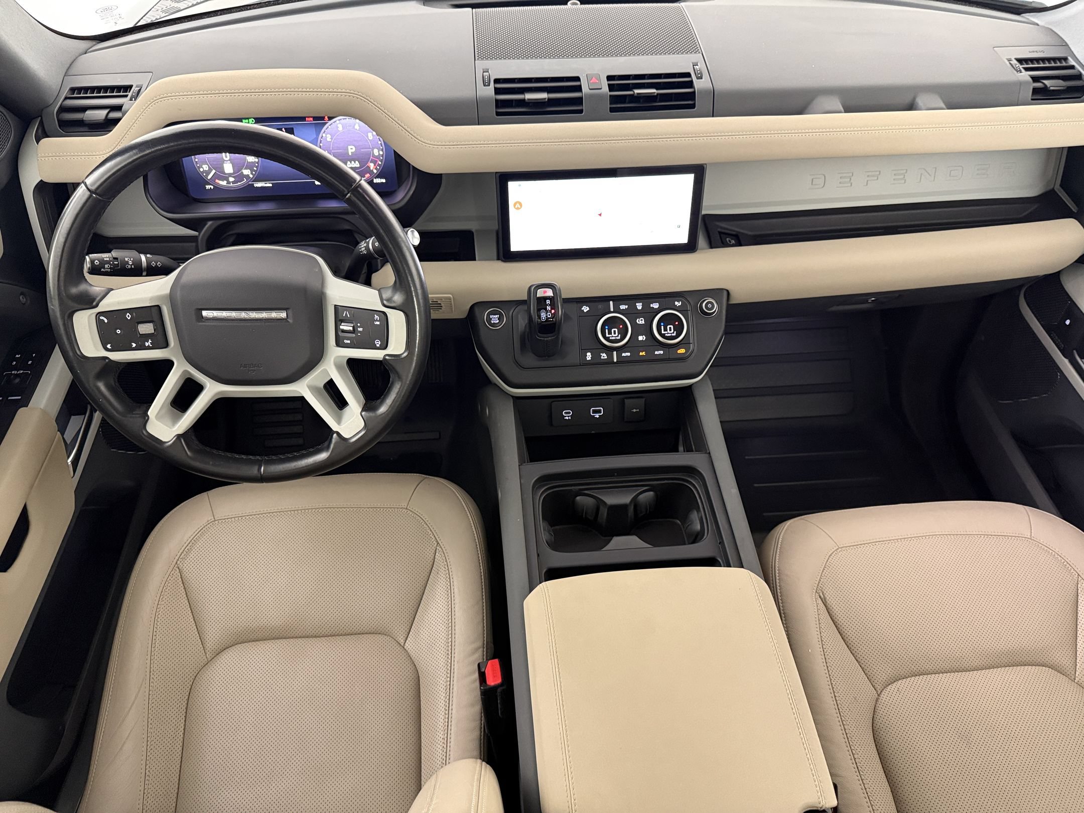 Used 2023 Land Rover Defender 90 SE AWD/4WD image 14