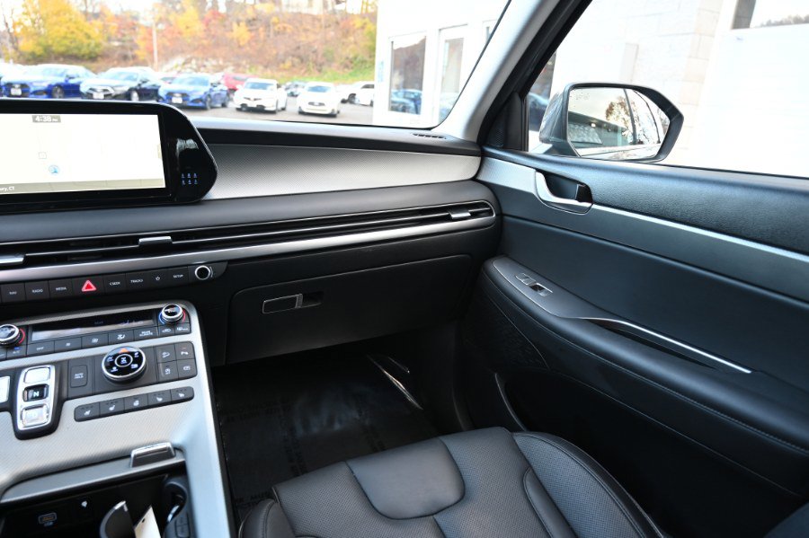 Used 2023 Hyundai Palisade SEL w/ Cargo Package image 15