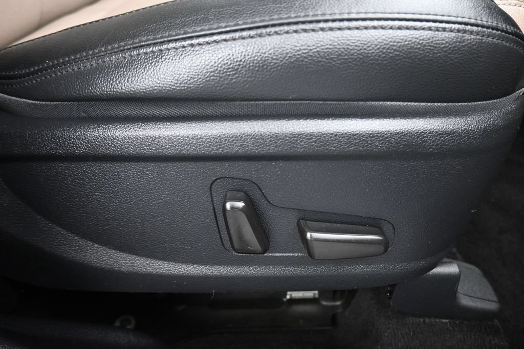 Used 2019 Hyundai Santa Fe Limited AWD/4WD image 47