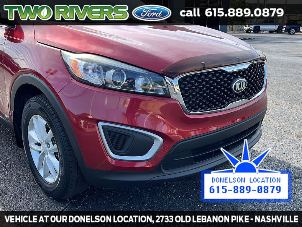 Used 2017 Kia Sorento AWD image 11