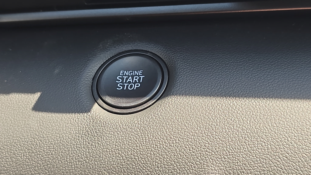 New 2026 Hyundai Elantra Sport FWD image 21