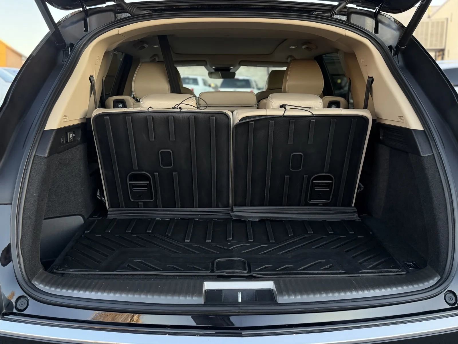 Used 2023 Acura MDX SH-AWD w/ Advance Package image 18