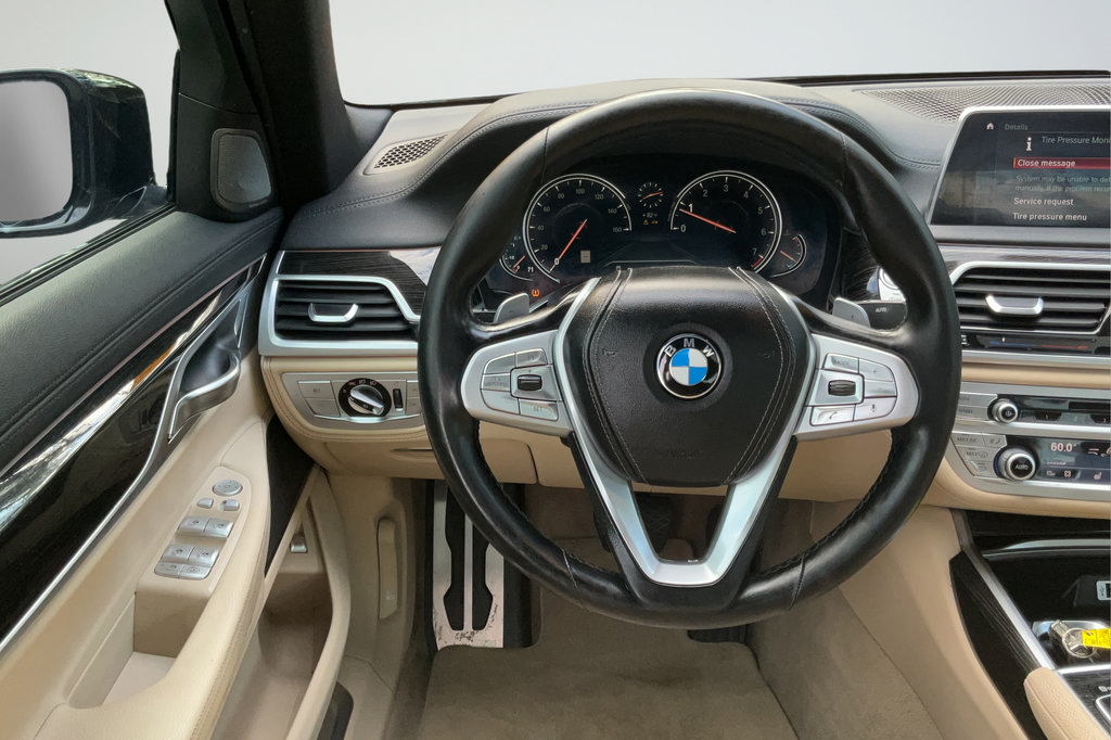 Used 2018 BMW 740i RWD image 15
