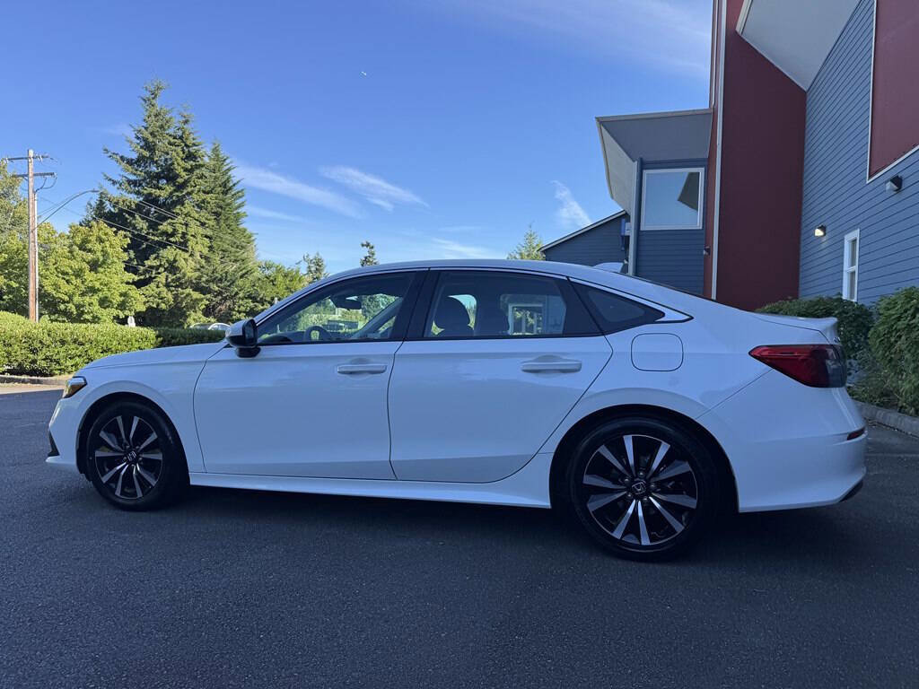 Used 2023 Honda Civic EX image 5